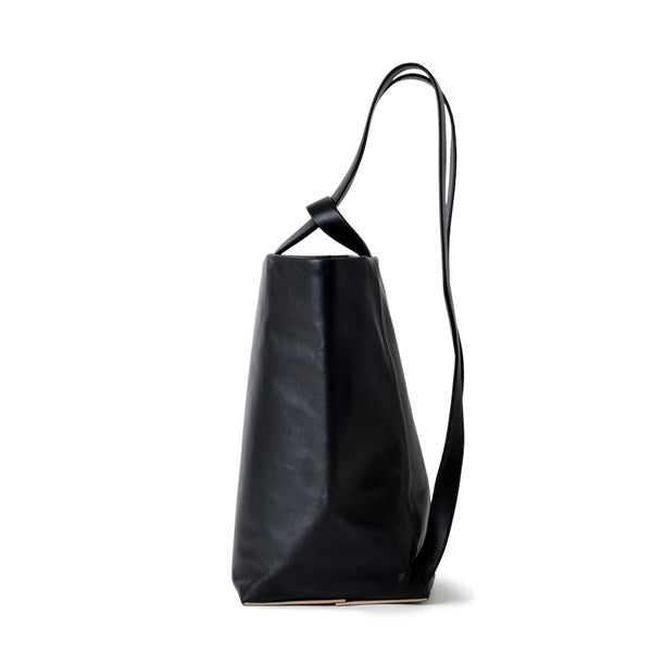 LE03 / COW KIP LEATHER RUCKSACK M