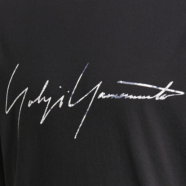 M DISTRESSED SIGNATURE SS TEE