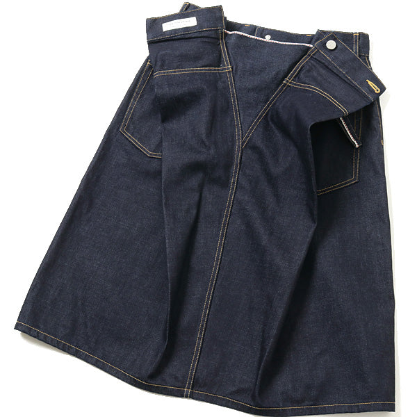 selvedge denim back tuck skirt