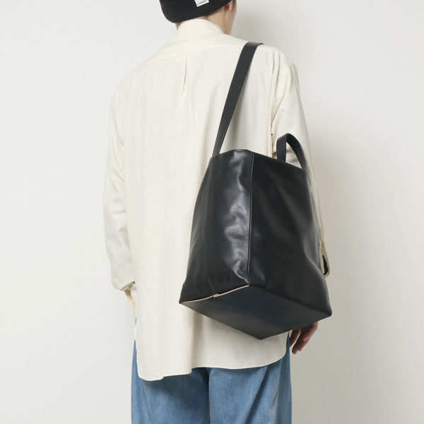 LE15 / COW KIP LEATHER SHOULDER TOTE M (LE15) | Aeta / バッグ (MEN) | Aeta 正規取扱店DIVERSE