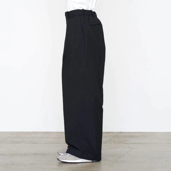 PLEATED WIDE TROUSERS ORGANIC WOOL SURVIVAL CLOTH (NAVY)