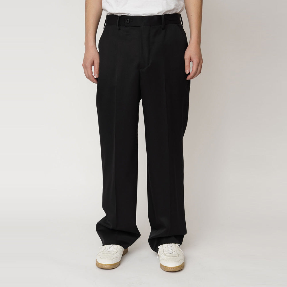 UNIVERSAL PRODUCTS (ユニバーサルプロダクツ) WOOL STRAIGHT TROUSERS 243-60502  (243-60502) | UNIVERSAL PRODUCTS / パンツ (MEN) | UNIVERSAL PRODUCTS 正規取扱店DIVERSE