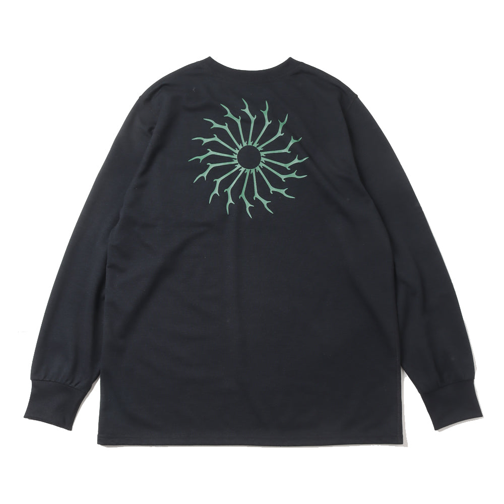 L/S Round Pocket Tee - Circle Horn