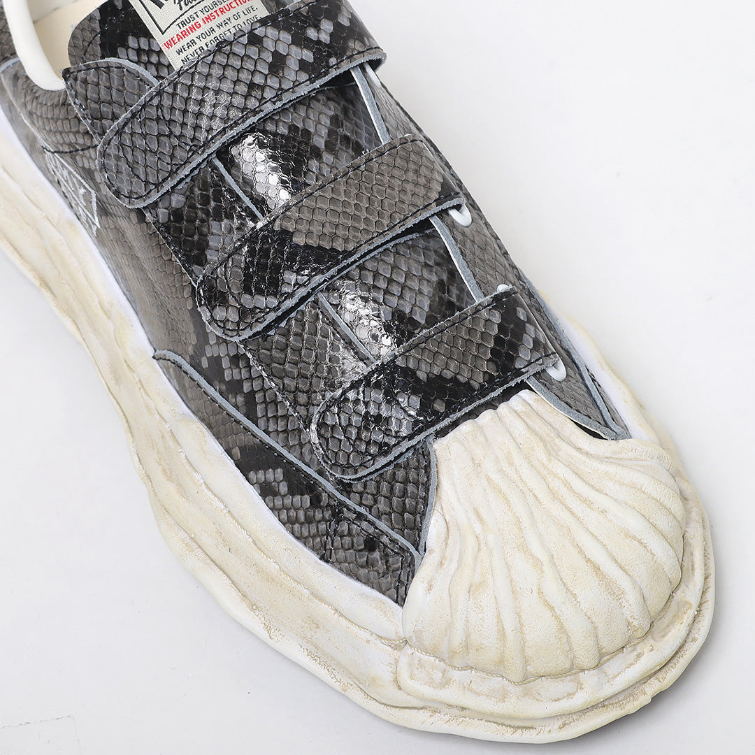 (BLAKEY) OG Sole Printed Python Leather Low-top Velcro Sneaker GRAY