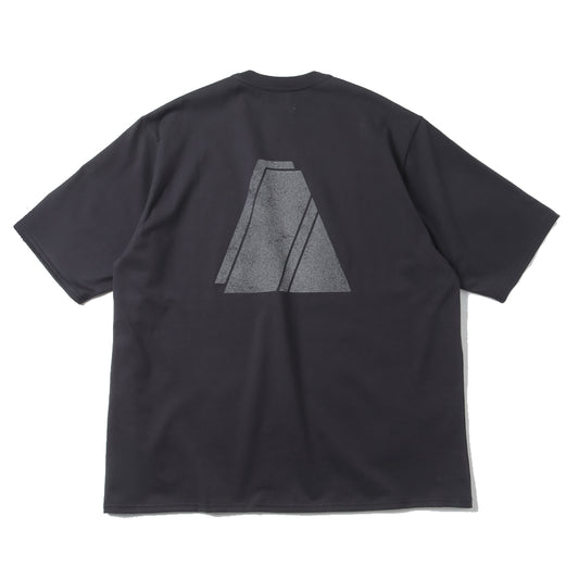 PRINT TEE (LAYERED PYRAMID)