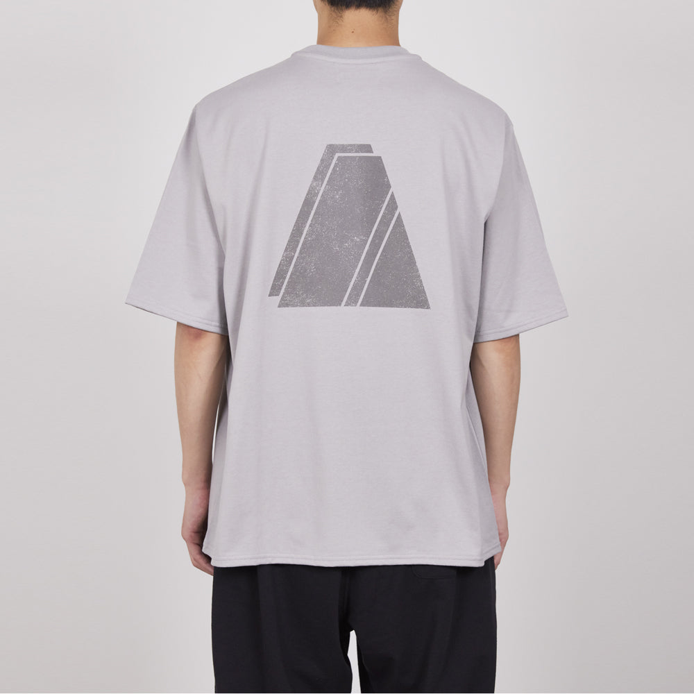 PRINT TEE (LAYERED PYRAMID)