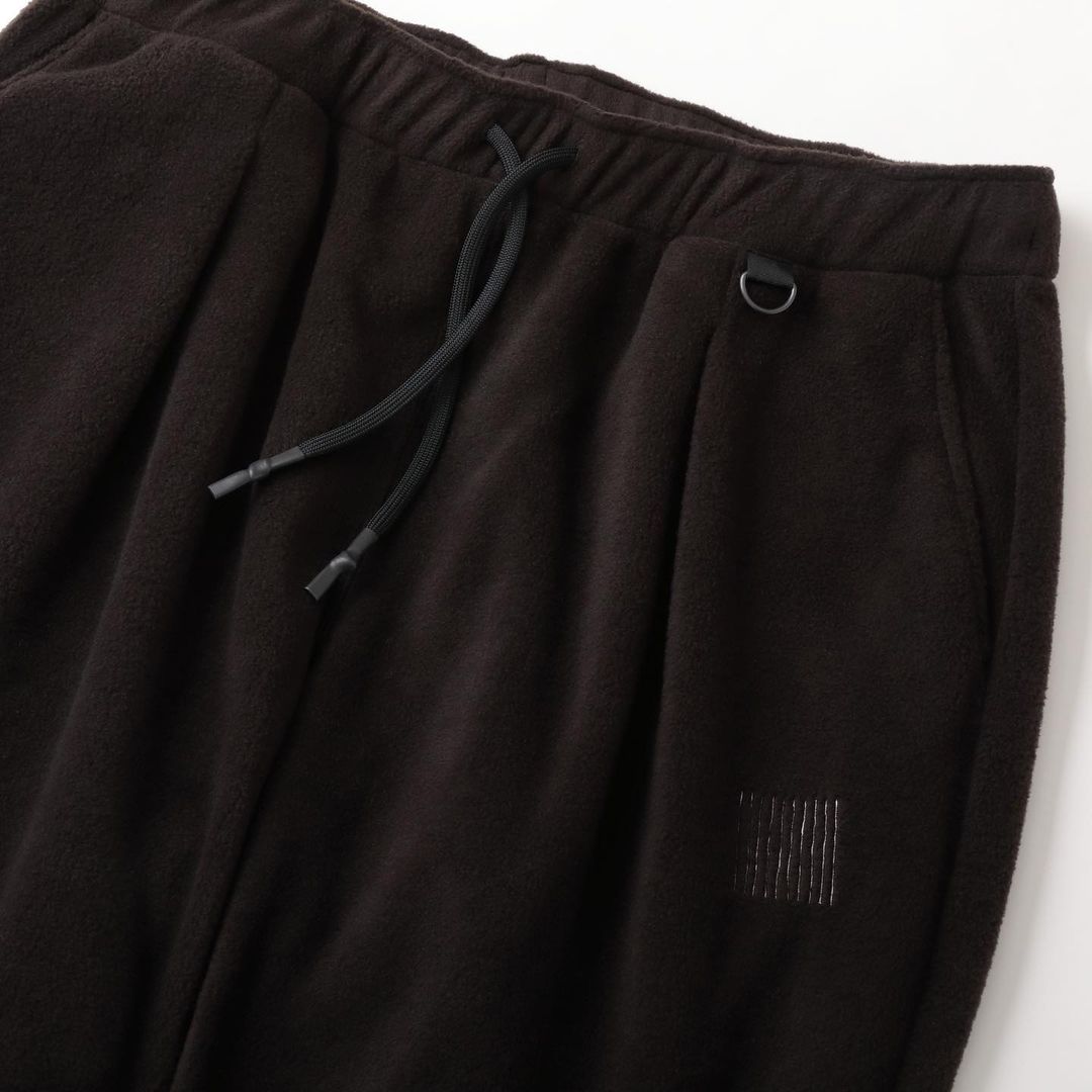 CROPPED FLEECE PANTS