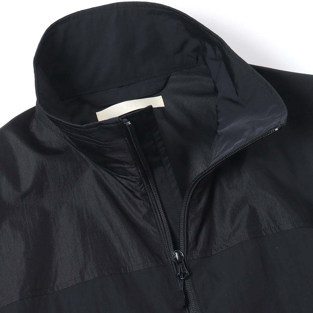 R-2 WIND TRACKTOP 2-TONE