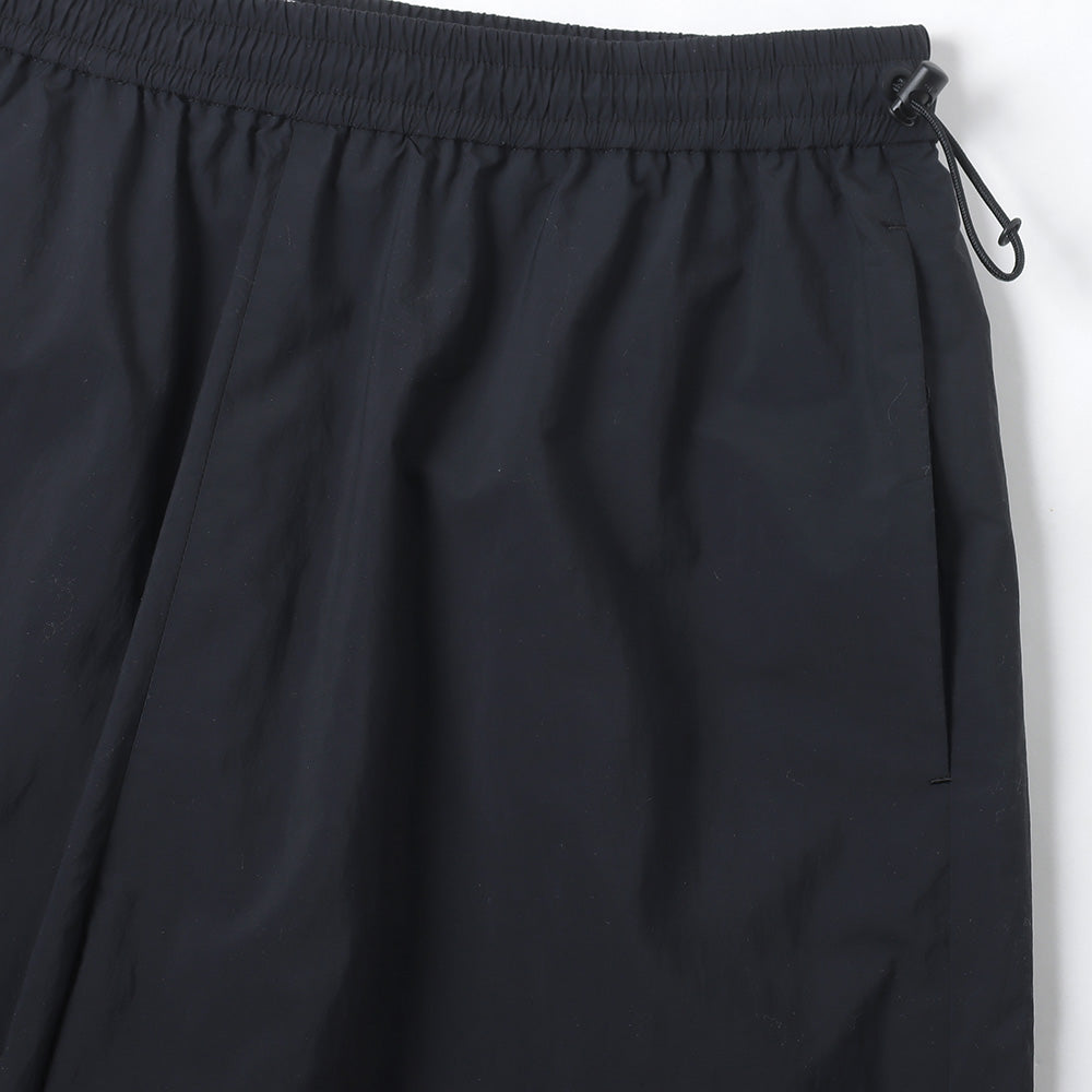 TRAVEL NYLON WIDE EASY SHORTS