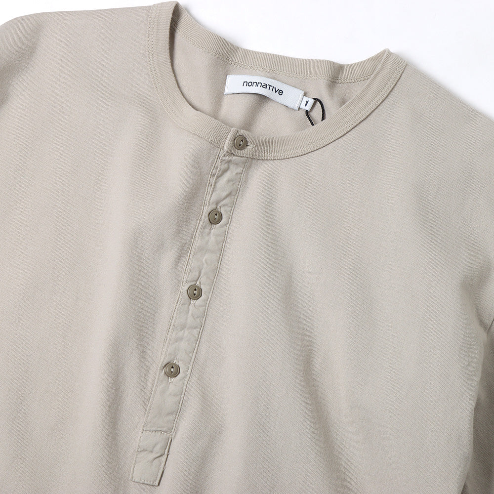 DWELLER S/S HENLEY NECK TEE COTTON JERSEY OVERDYED