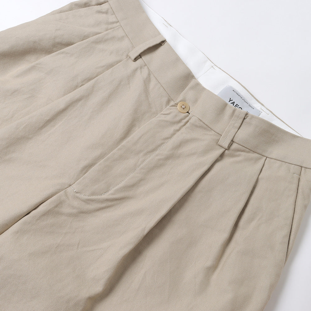 YAECA(ヤエカ)】13643 two tuck shorts (13643) | YAECA / ショート