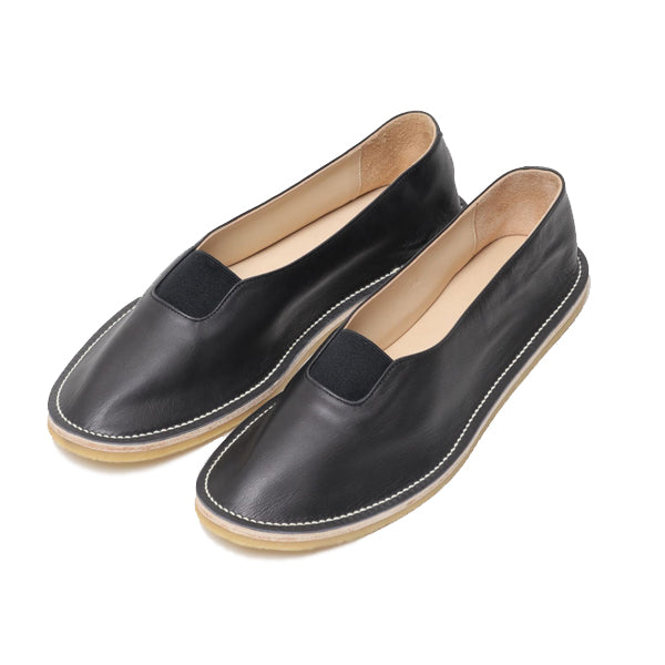 公式サイトでは AURALEE LEATHER SLIP-ON FOOT THE COACHER | www