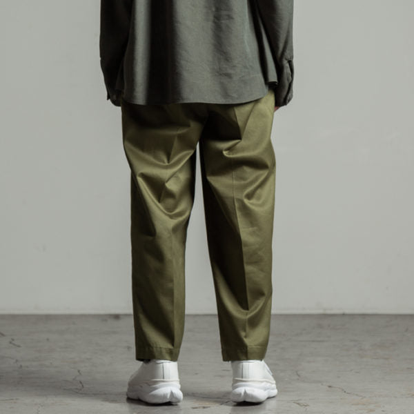 CLASSIC FIT TROUSERS WESTPOINT (OLIVE) (A19B-03PT01C) | MARKAWARE