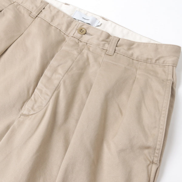 Suvin Chino Tuck Tapered Pants (GM223-40145B) | Graphpaper