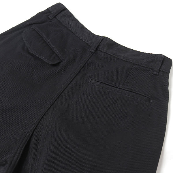 Hard Twill Two Tuck Pants (GM213-40001B) | Graphpaper / パンツ 