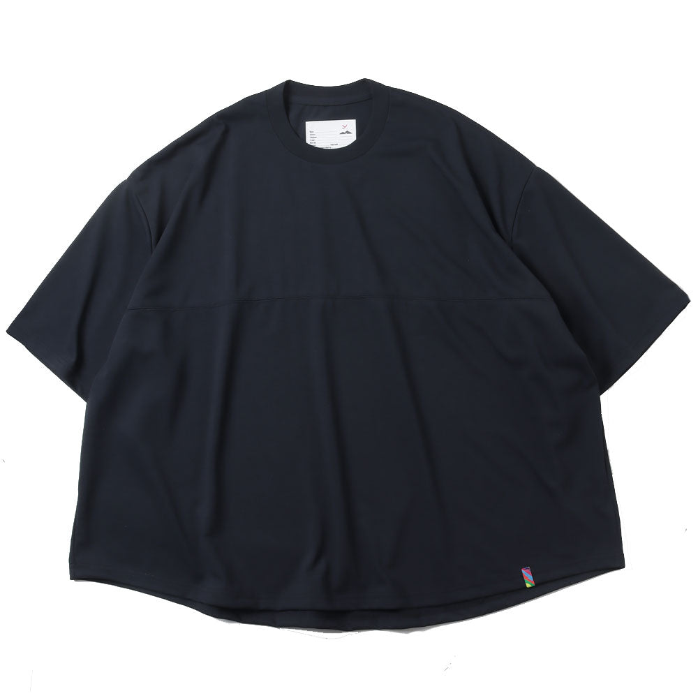 is-ness(イズネス)RELAX ROUND T- SHIRT is-ness×Y(dot)BY NORDISK