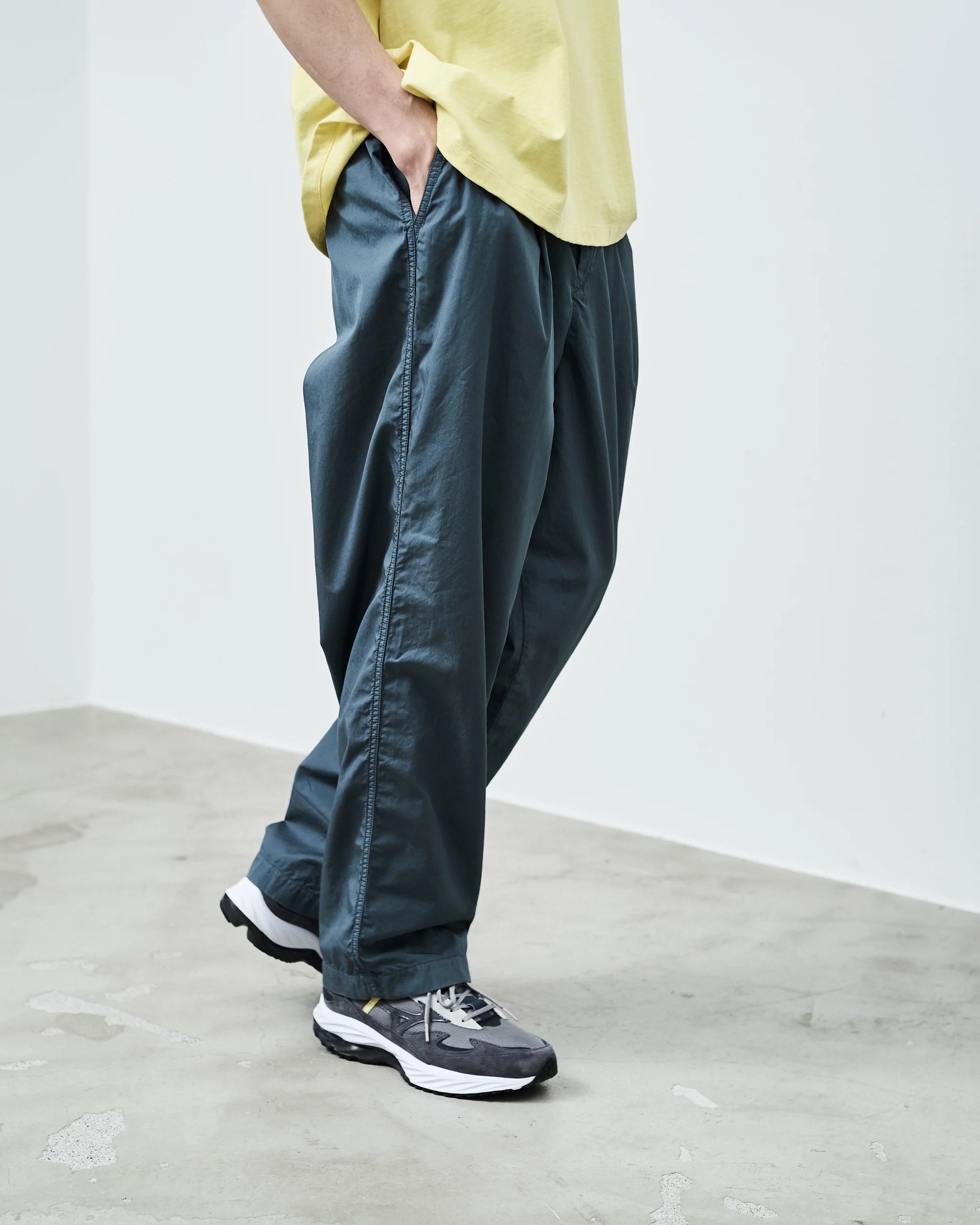 Graphpaper Garment Dyed Tuck Trousers